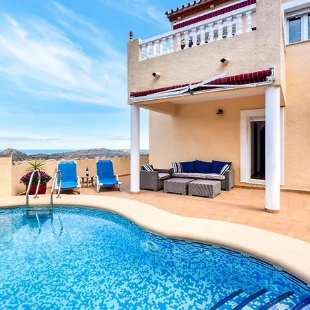 Maya Holiday home